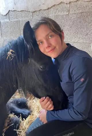Sarah Handte mit Nero am Ponyhof in Renningen